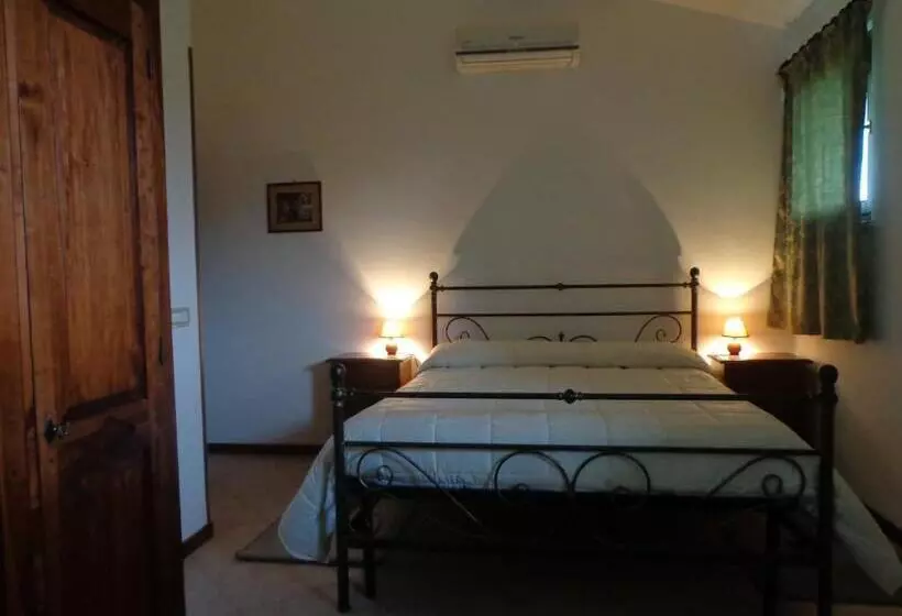 Hotelli Agriturismo Fontelupo