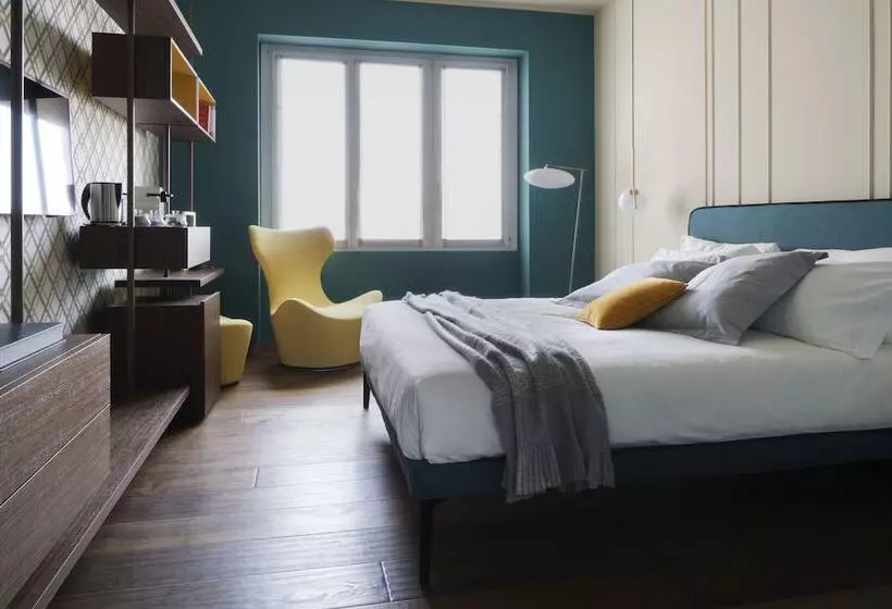 هتل Castello Sforzesco Suites By Brera Apartments