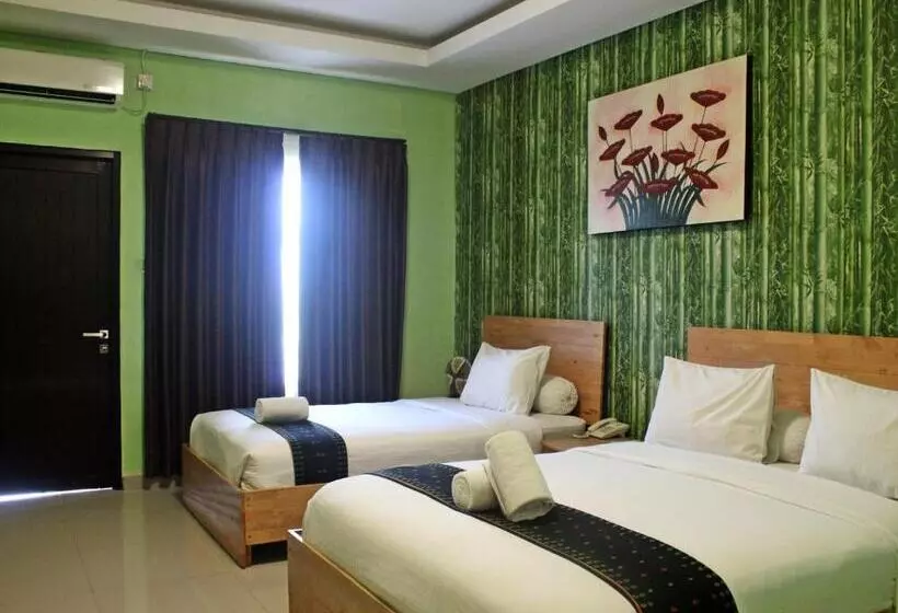 هتل Exotic Komodo