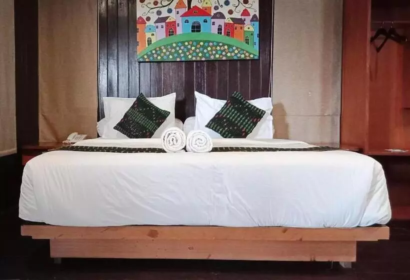 هتل Exotic Komodo