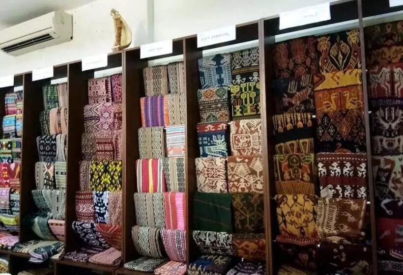 هتل Exotic Komodo