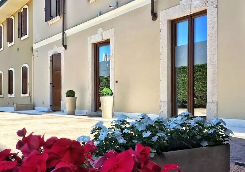 Hotelli Garda Relais