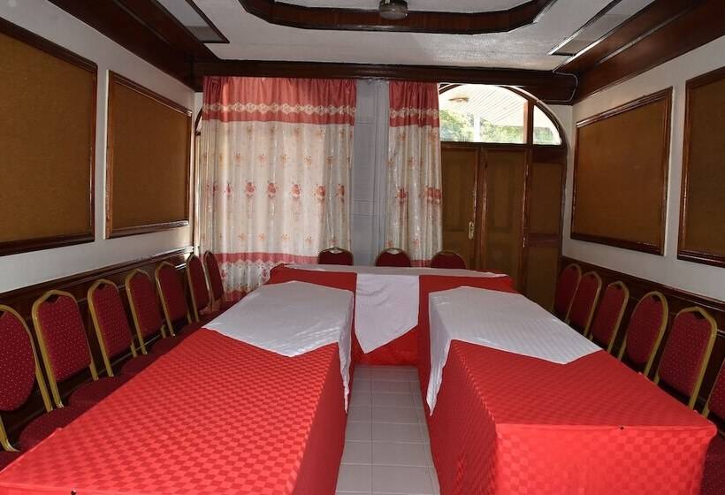 Ibis Hotel Nanyuki