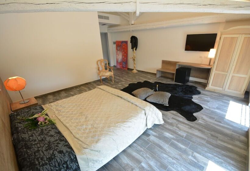 ホテル Resilienza