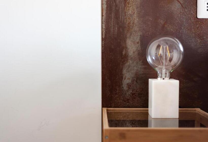 هتل Tag Guest House