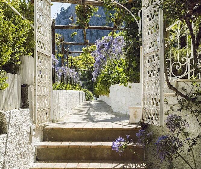 ホテル Suite Time Capri Villa La Pergola