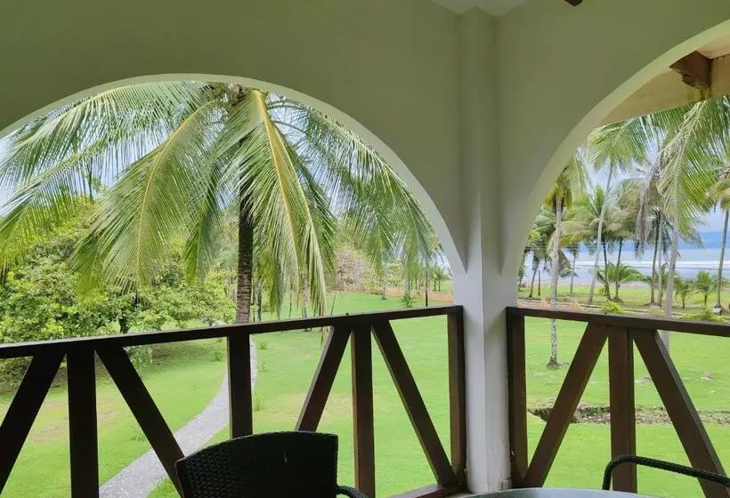 ホテル Marenaz Oceanfront Resort