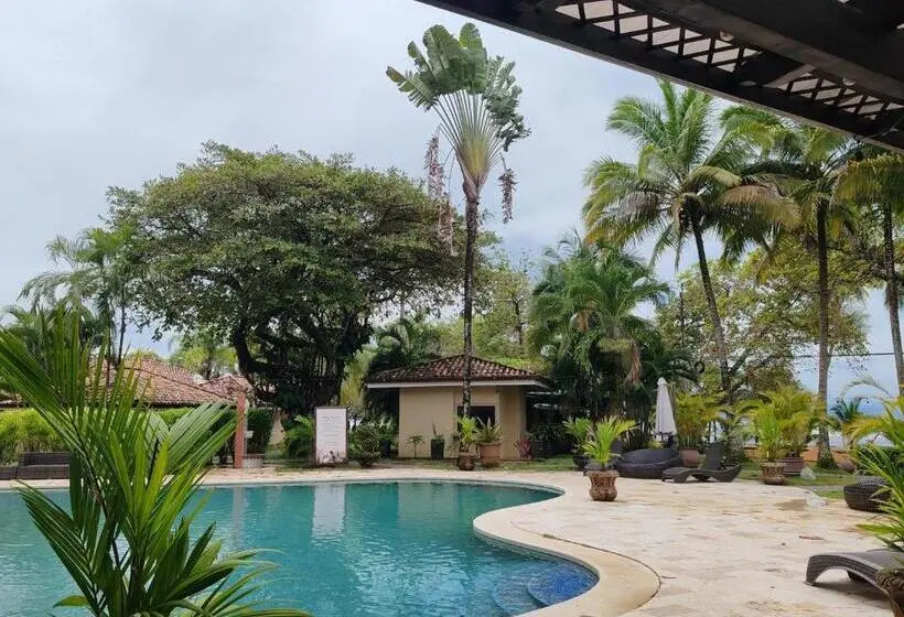 ホテル Marenaz Oceanfront Resort
