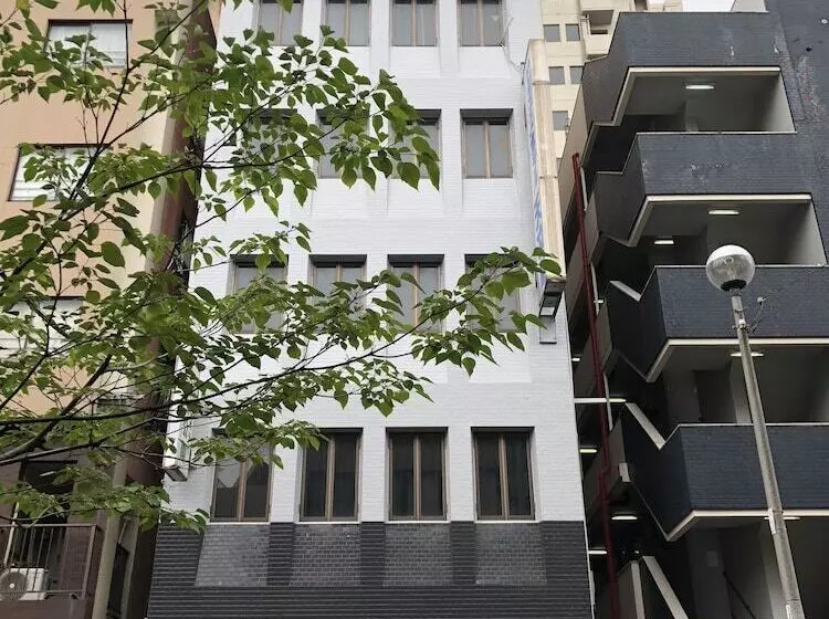 Business Hotel Tenmonkan Park Hostel