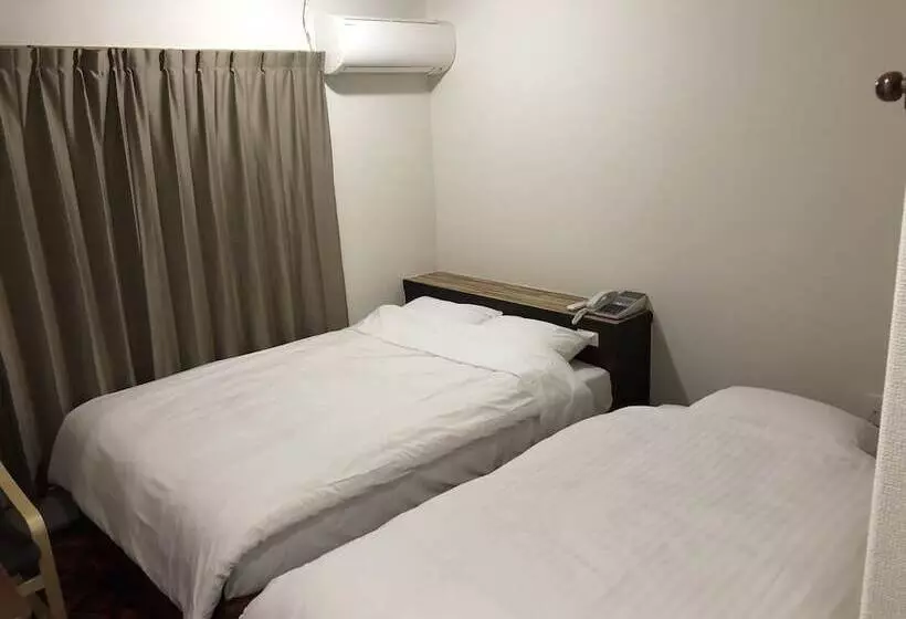 Business Hotel Tenmonkan Park Hostel