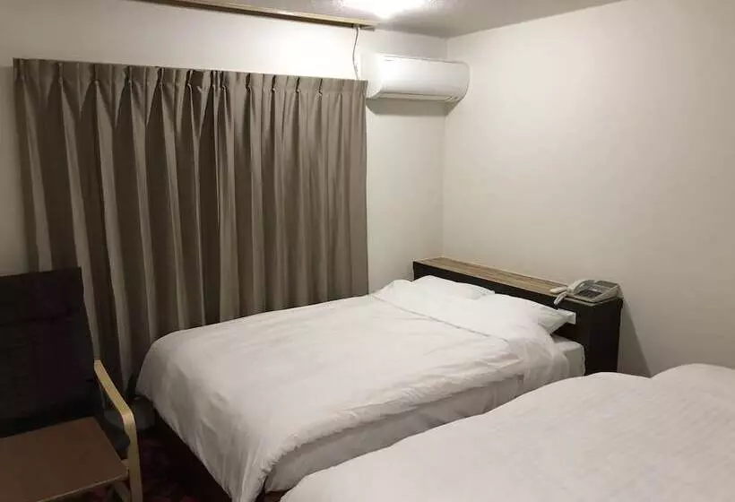 Business Hotel Tenmonkan Park Hostel