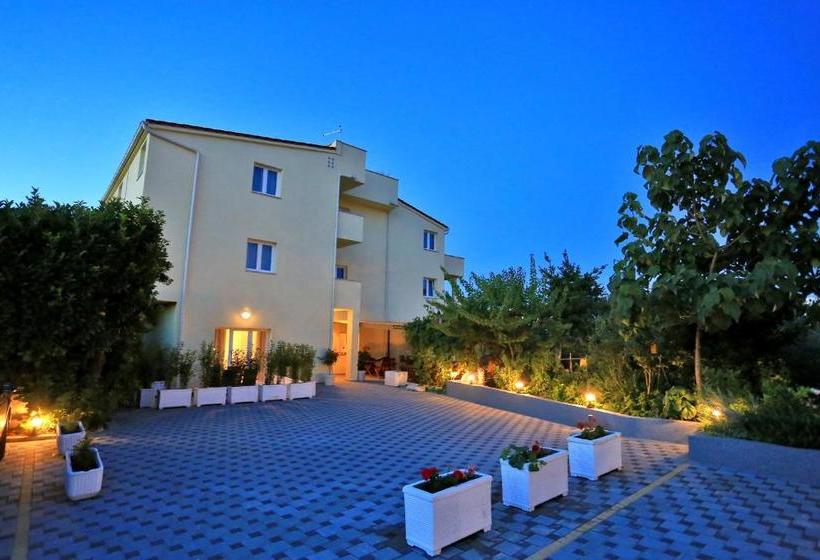فندق Apartments Stella Adriatica
