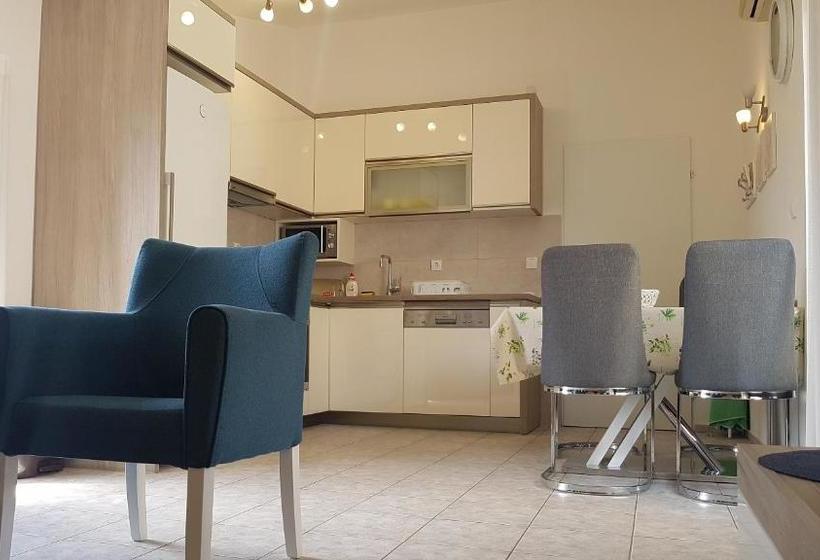 هتل Gregovic Apartments