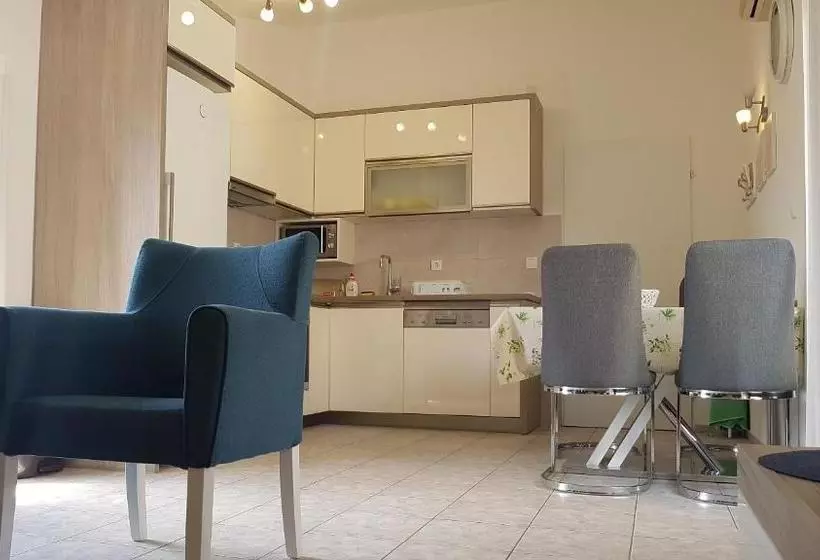 هتل Gregovic Apartments