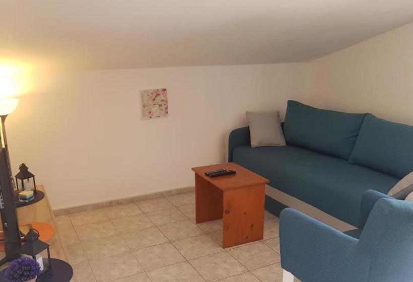 هتل Gregovic Apartments