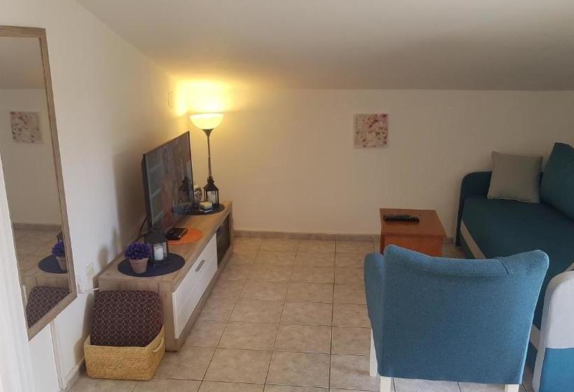 هتل Gregovic Apartments