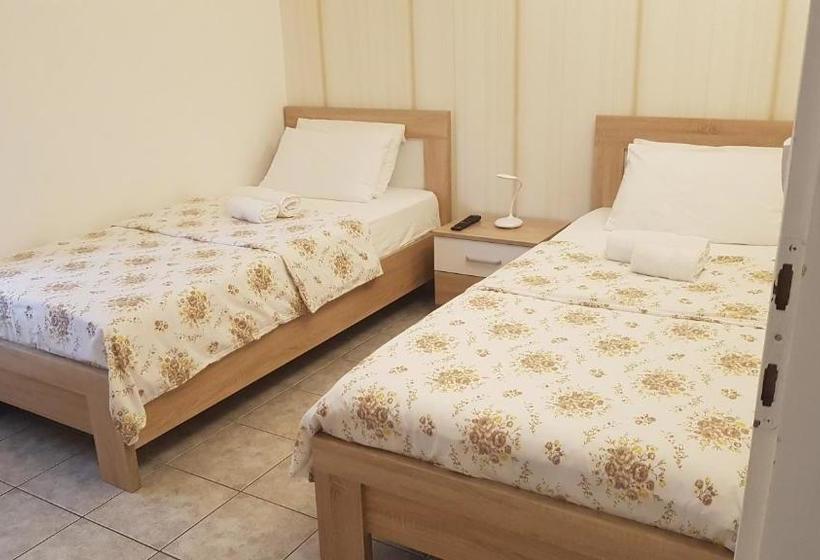 هتل Gregovic Apartments