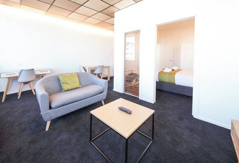 酒店 Liberty Apartment