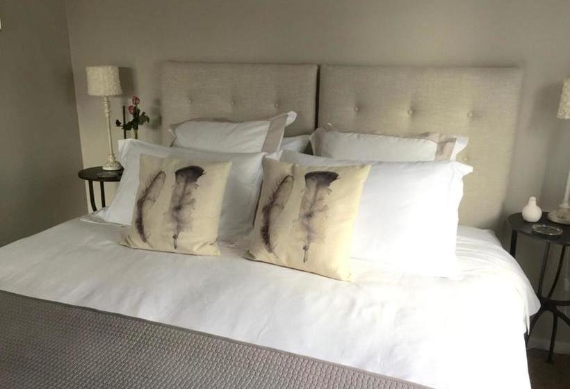 בית מלון כפרי Lodore Lodge