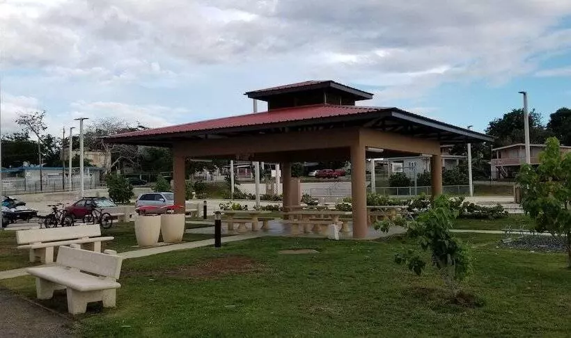 هتل Luichy S Seaside