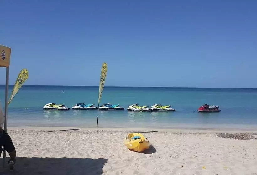 هتل Luichy S Seaside