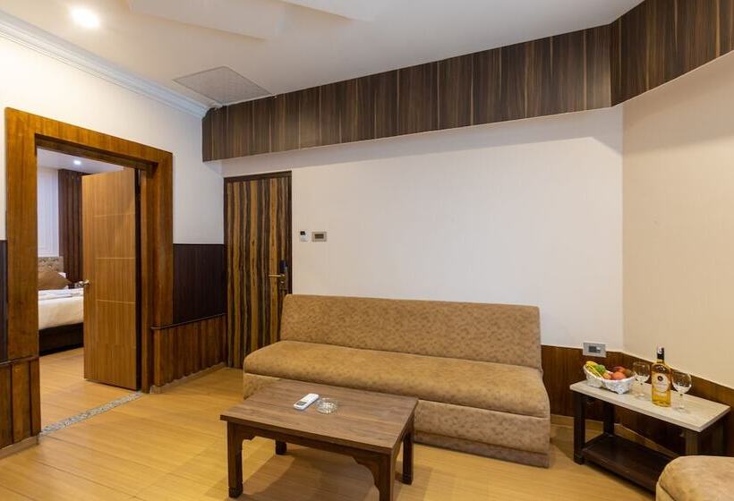 هتل Nansc Lumbini