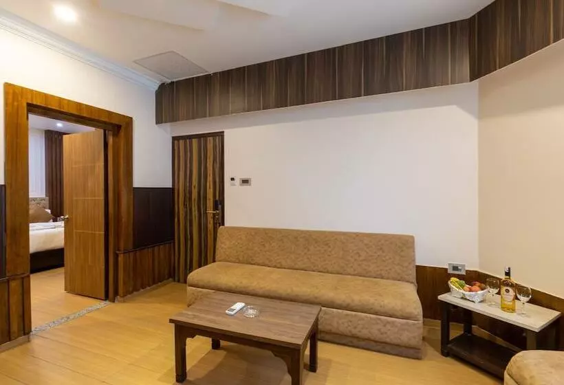 هتل Nansc Lumbini