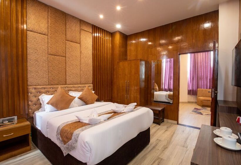 هتل Nansc Lumbini