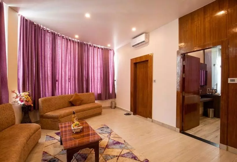 هتل Nansc Lumbini