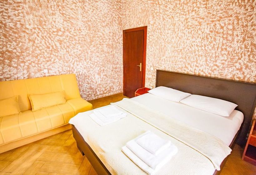 هتل Nilaj Apartments