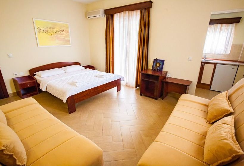 هتل Nilaj Apartments