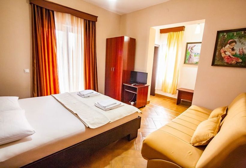 هتل Nilaj Apartments