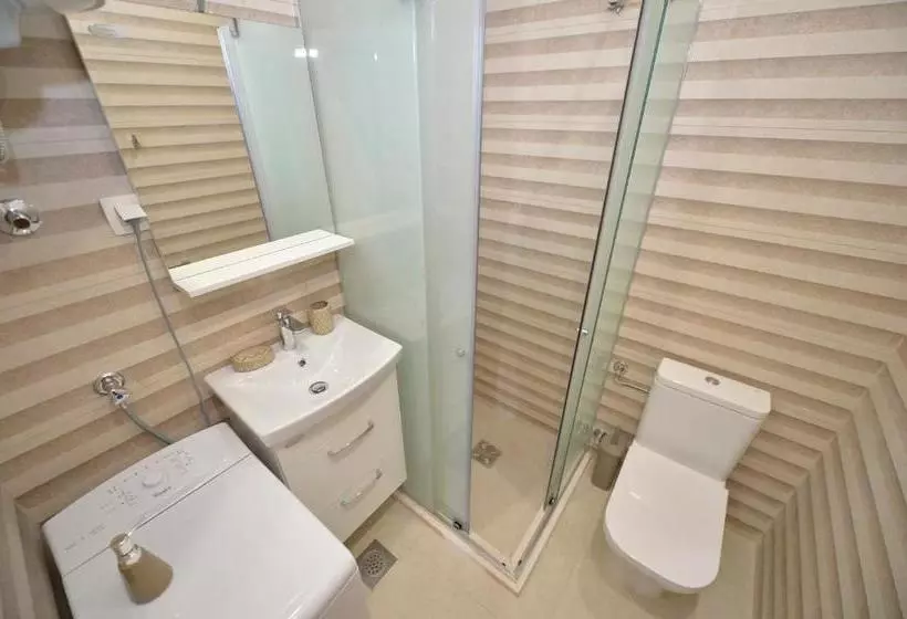 هتل Pontus Luxury Apartments