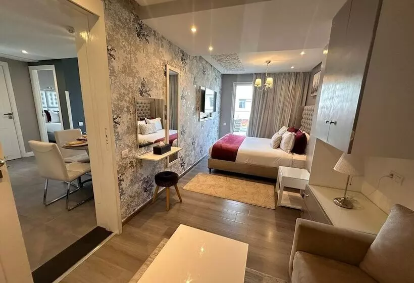 Hotelli Rent Inn Suites