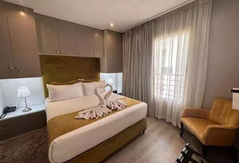 Hotelli Rent Inn Suites