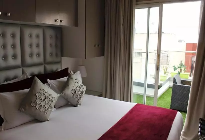 Hotelli Rent Inn Suites