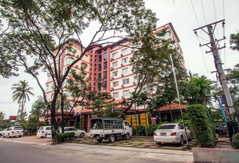 هتل Sakura Princess