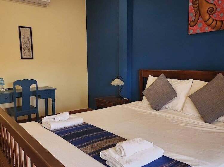 בית מלון כפרי Villa Namkhan River