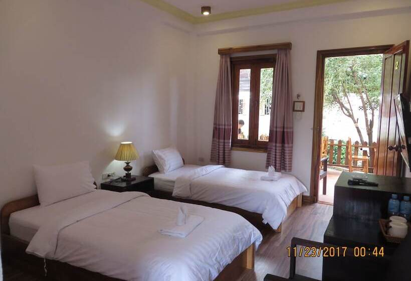 בית מלון כפרי Villa Namkhan River