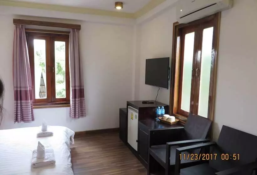 ホテル Villa Namkhan River