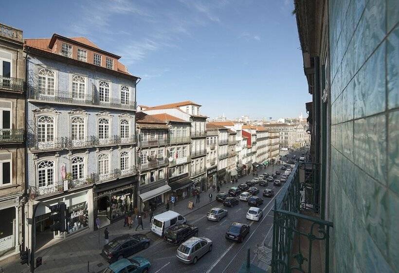 هتل Youropo  Clérigos