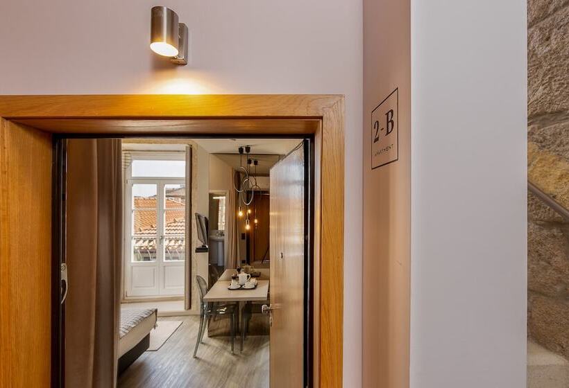 هتل Youropo  Clérigos