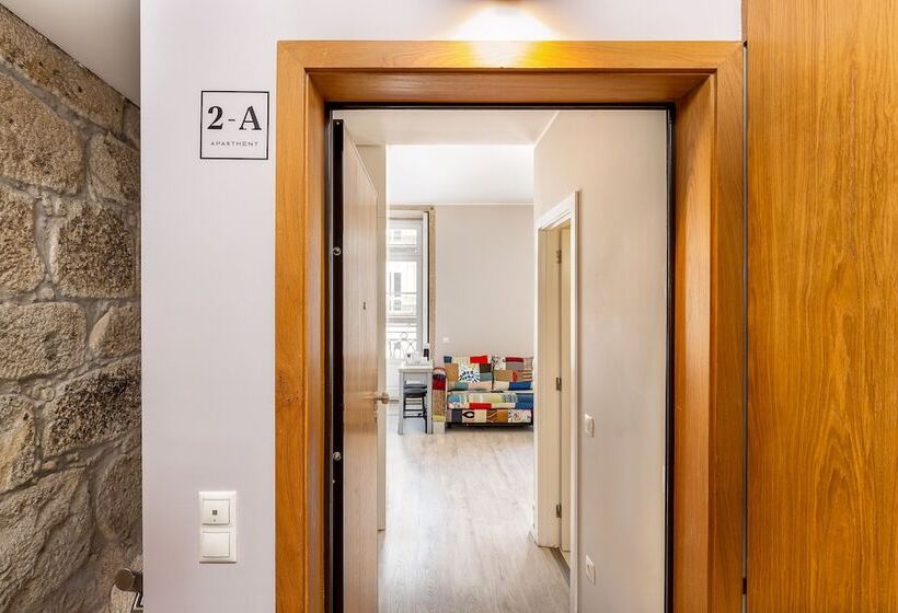 هتل Youropo  Clérigos