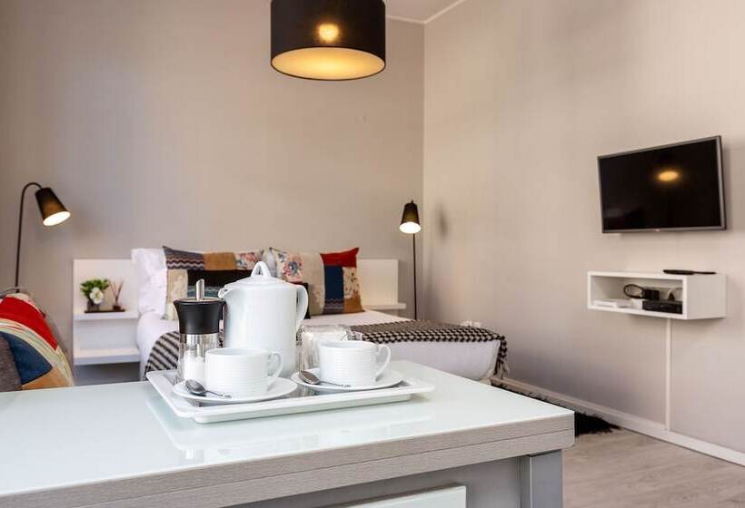 هتل Youropo  Clérigos