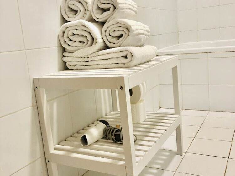 هتل Youropo  Clérigos