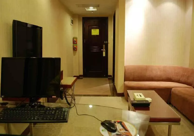 Hotelli Vienna  5.0 Qingyuan City Plaza Lianjiang Road