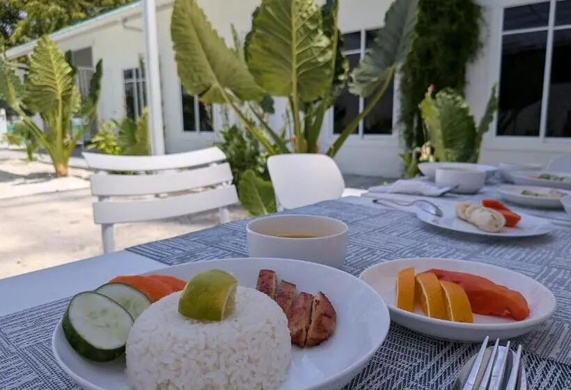 هتل Avi Guesthouse