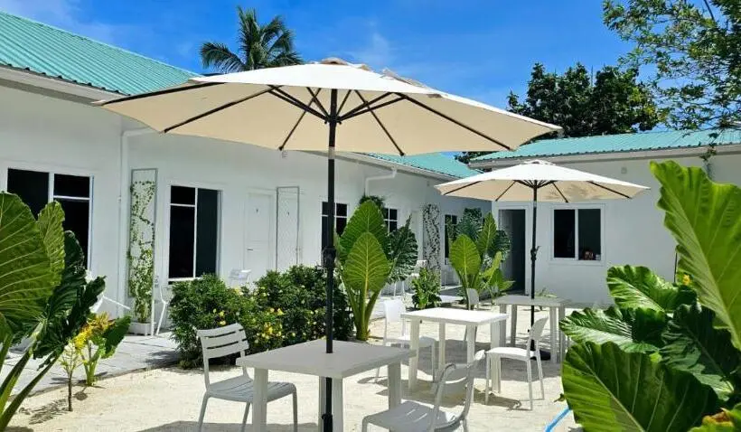 هتل Avi Guesthouse