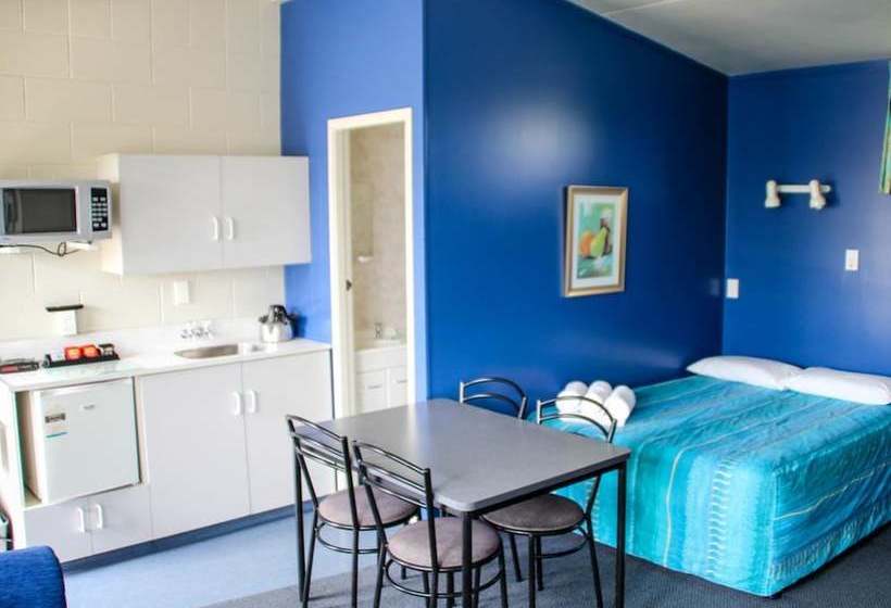 Amber Kiwi Holiday Park & Motel