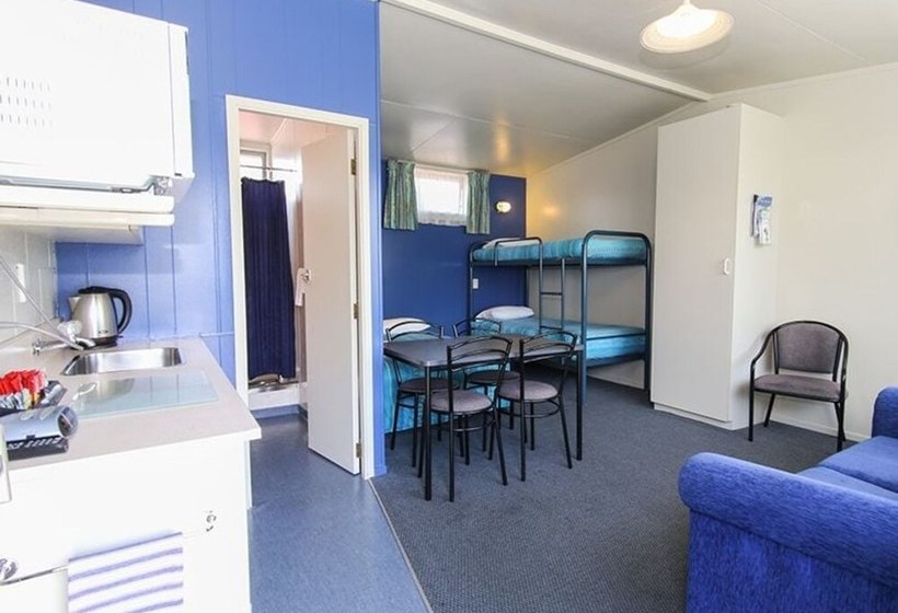 Amber Kiwi Holiday Park & Motel